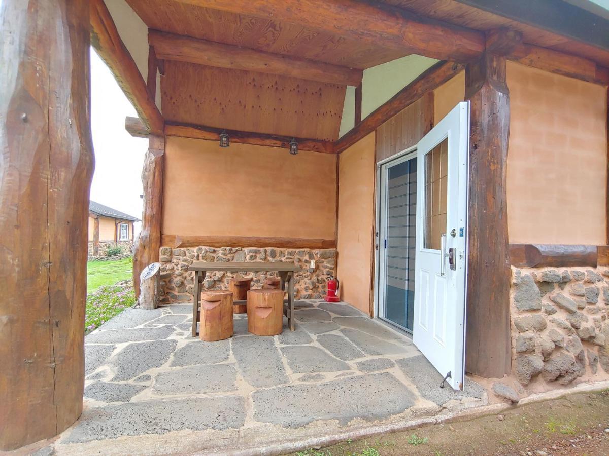 Geumok Log Pension Seogwipo Exterior foto